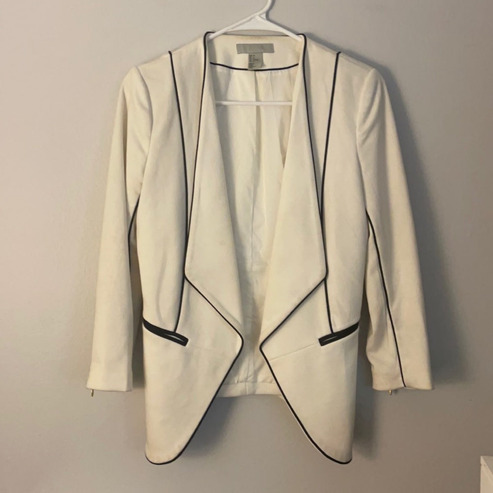 Off white blazer, H&M, size 6